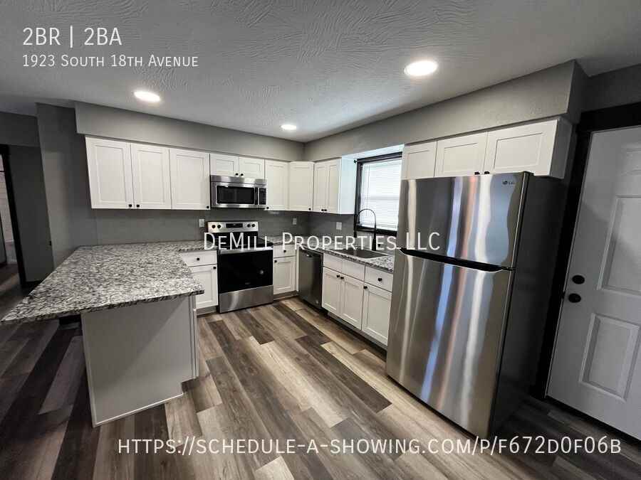 1923 S 18th Ave - Photo 7 of 17