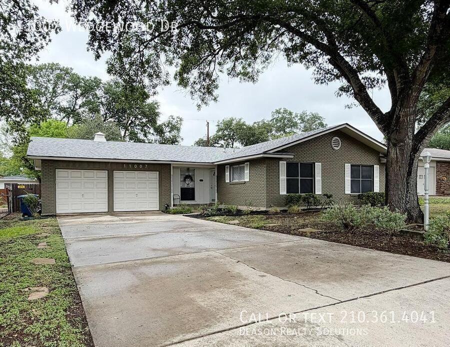 11007 Wedgewood Dr - Photo 3 of 30