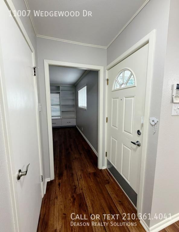 11007 Wedgewood Dr - Photo 4 of 30