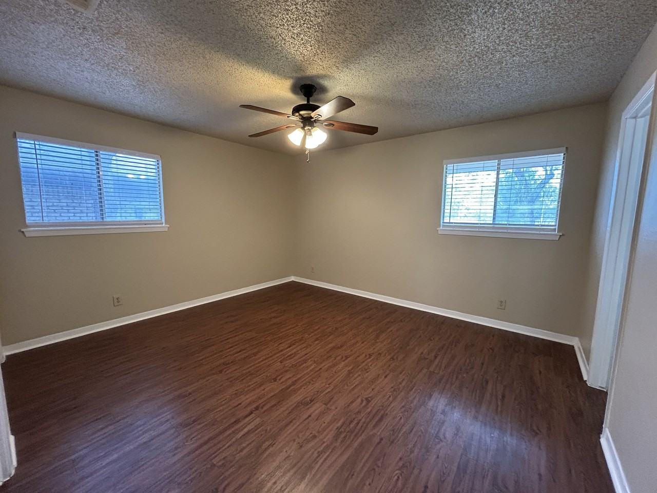 1805 Broadmoor Dr #1 - Photo 4 of 10