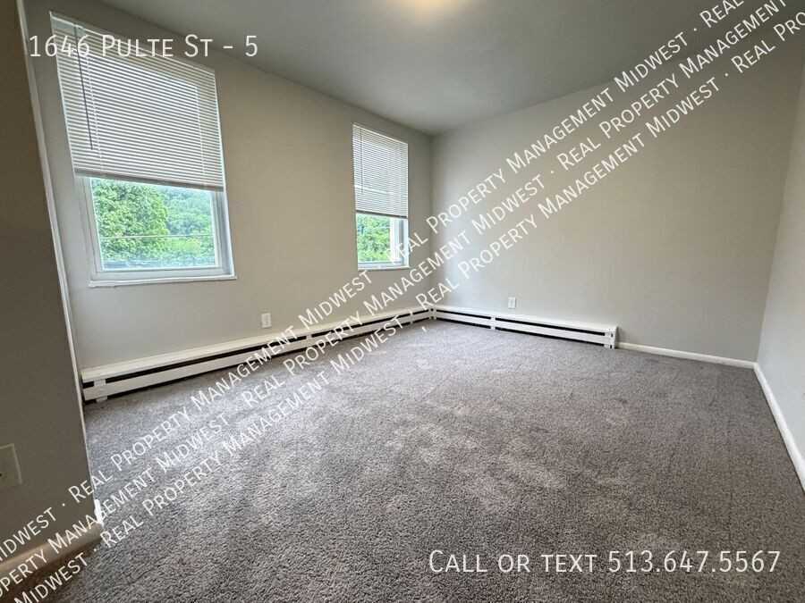 1646 Pulte St #5 - Photo 5 of 7