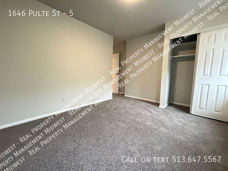 1646 Pulte St #5 - Photo 6 of 7