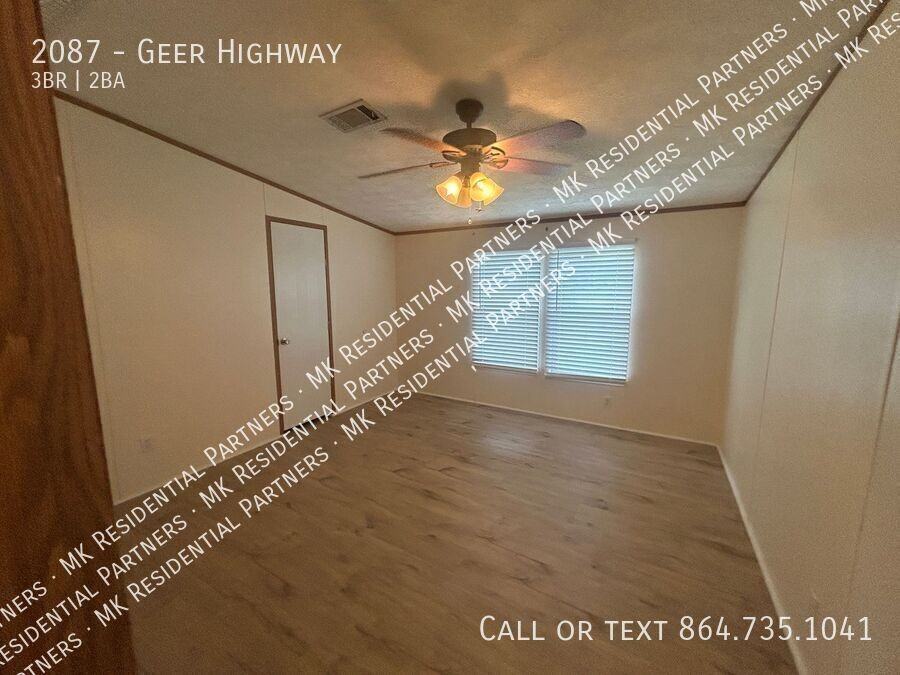 2087 - Photo 2 of 39