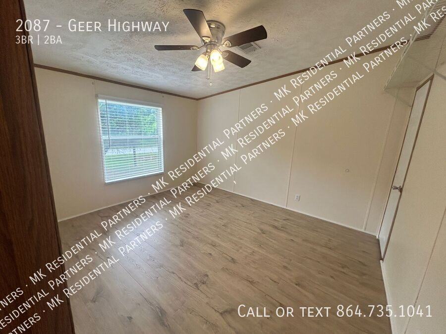 2087 - Photo 3 of 39
