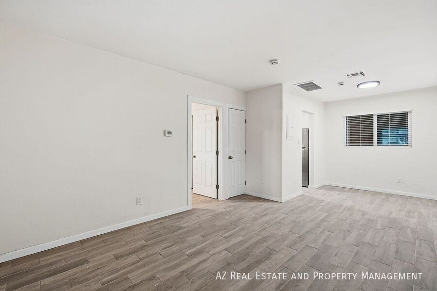 1808 E Coronado Rd #D - Photo 5 of 15