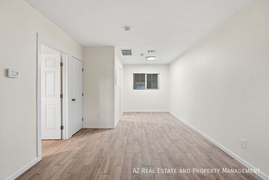 1808 E Coronado Rd #D - Photo 4 of 15
