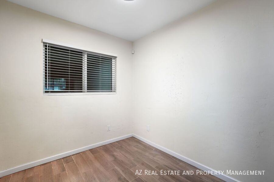 1808 E Coronado Rd #D - Photo 6 of 15