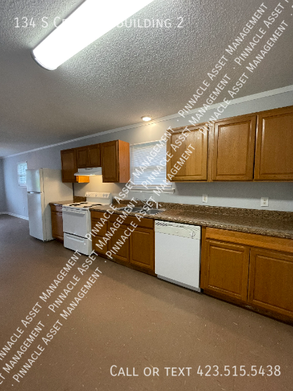 134 S Cedar Ln Bldg 2 - Photo 5 of 13