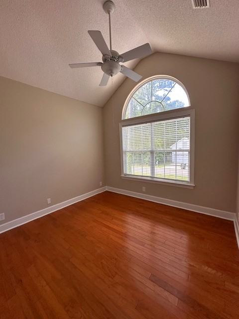 135 Palmera Ln - Photo 7 of 19