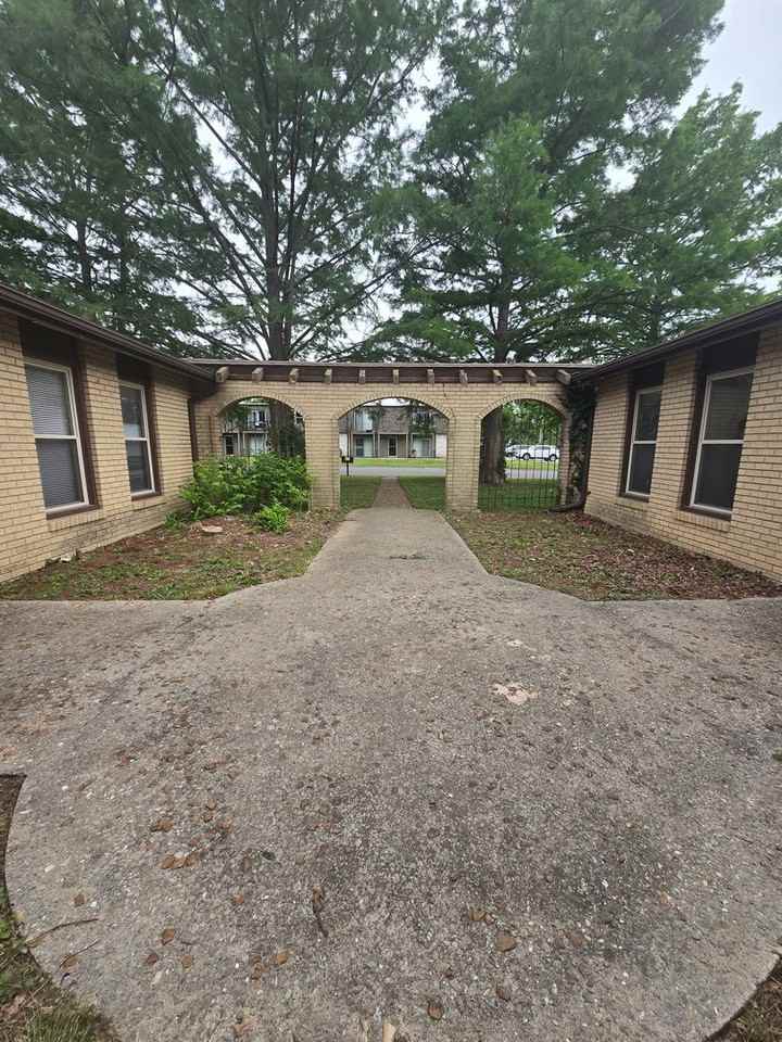 109 Sieville Ave. - 109 Sieville Ave. #102 - Photo 2 of 13