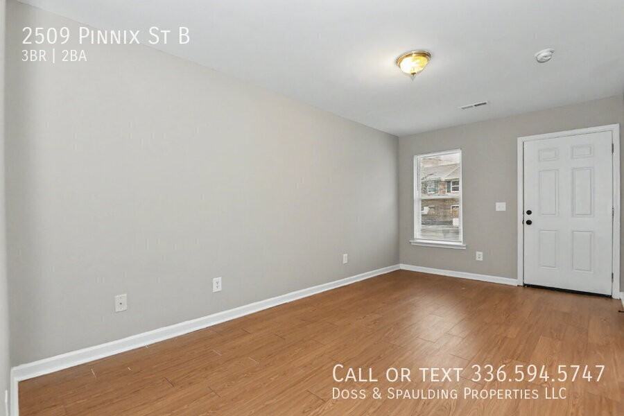 2509 Pinnix St - Photo 2 of 23