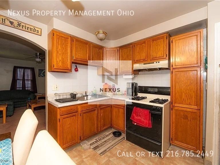4381 E 175th St - Photo 5 of 6
