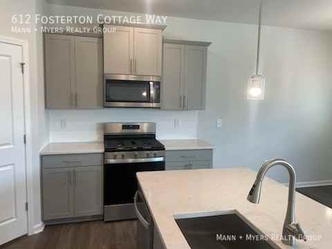 612 Fosterton Cottage Way - Photo 4 of 24