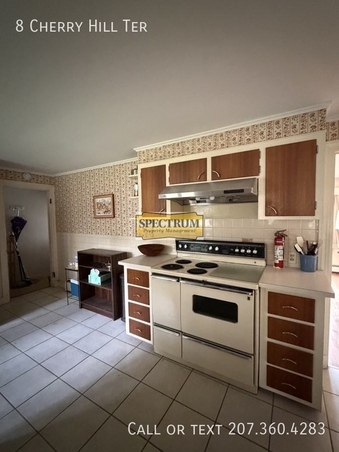 8 Cherry Hill Ter - Photo 3 of 11