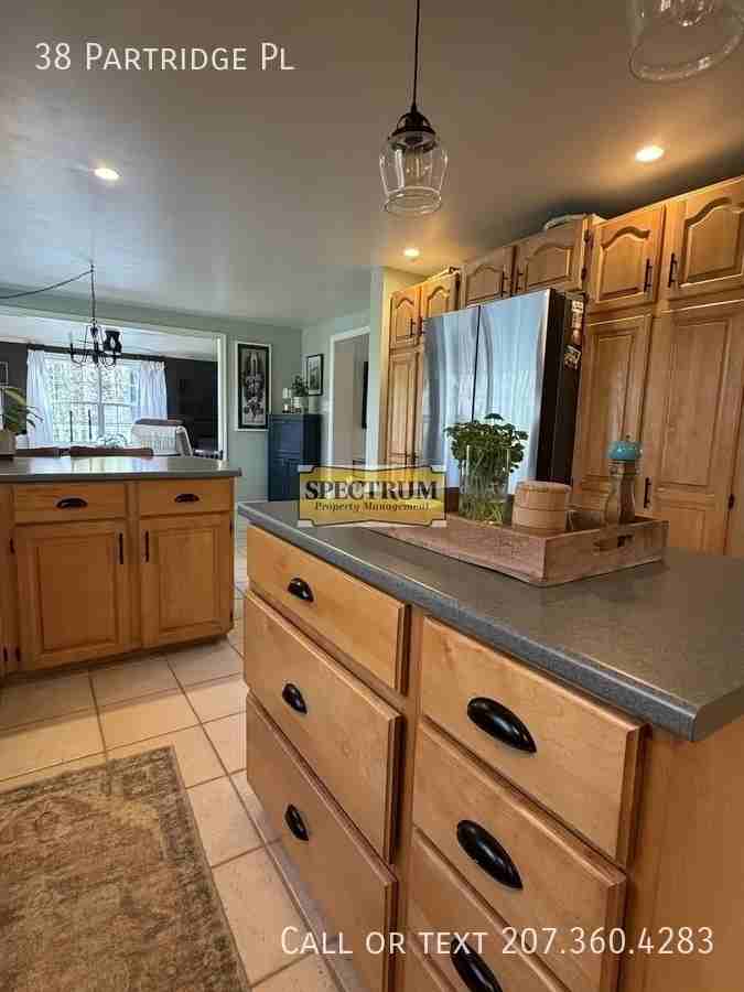 38 Partridge Pl - Photo 3 of 27