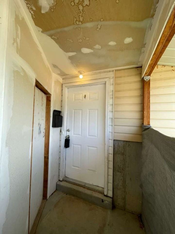 463 W 500 N - Photo 5 of 18
