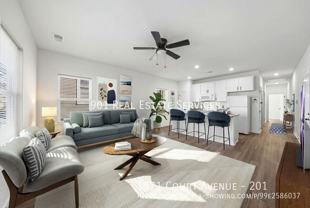 1571 Court Ave #201 - Photo 1 of 1