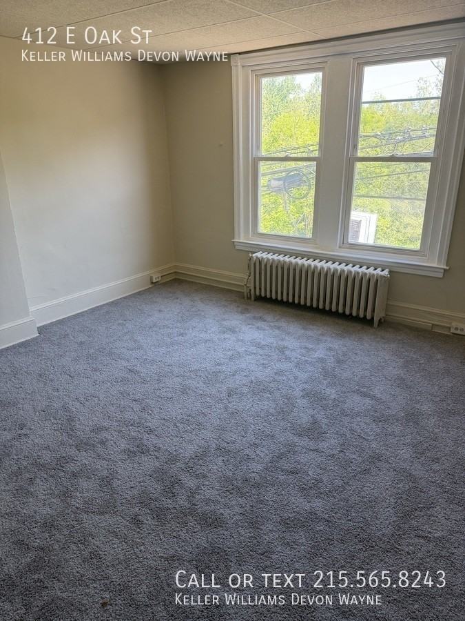 412 E Oak St - Photo 6 of 8