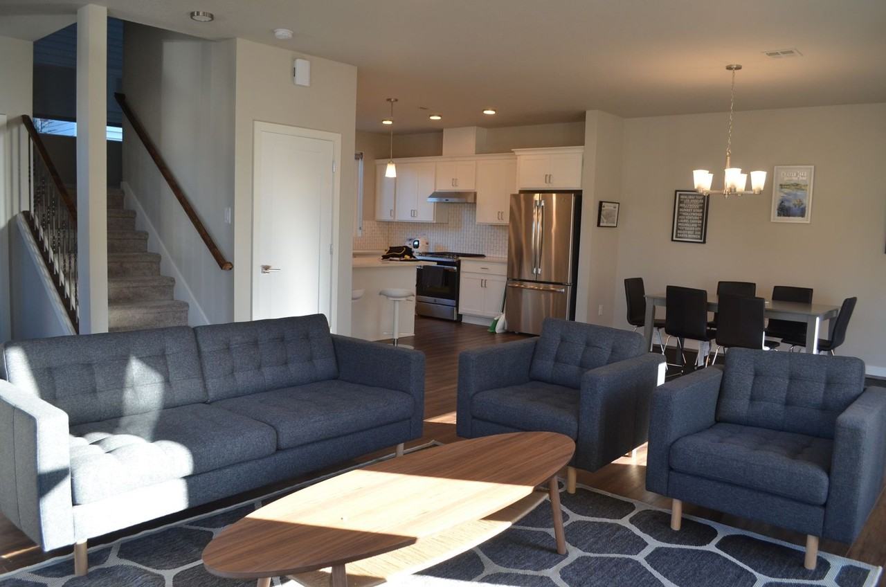 4054 Se Holgate Blvd Rm A - Photo 5 of 14
