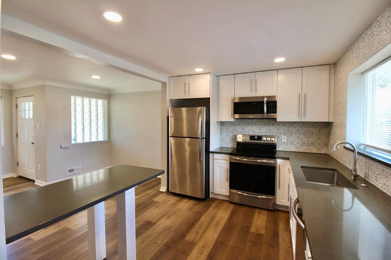 3614 N Monaco Street Pkwy - Photo 6 of 18