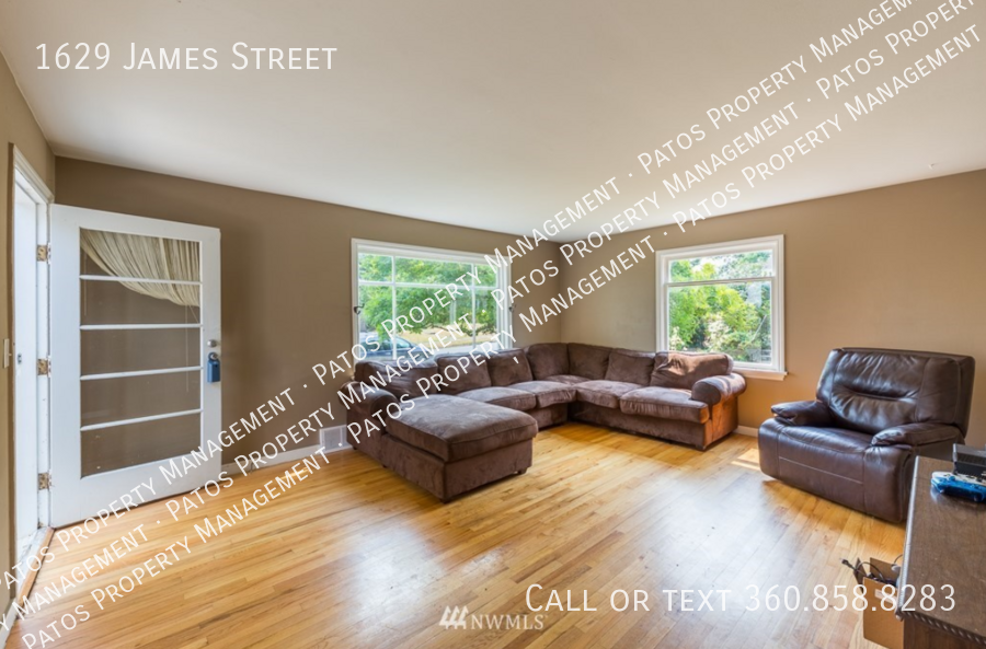 1629 James St - Photo 2 of 14