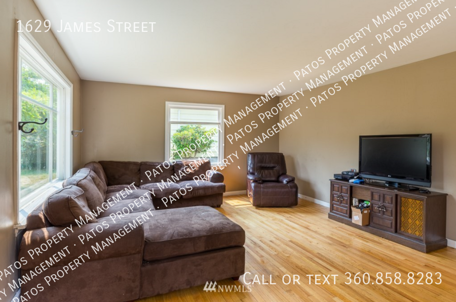 1629 James St - Photo 3 of 14