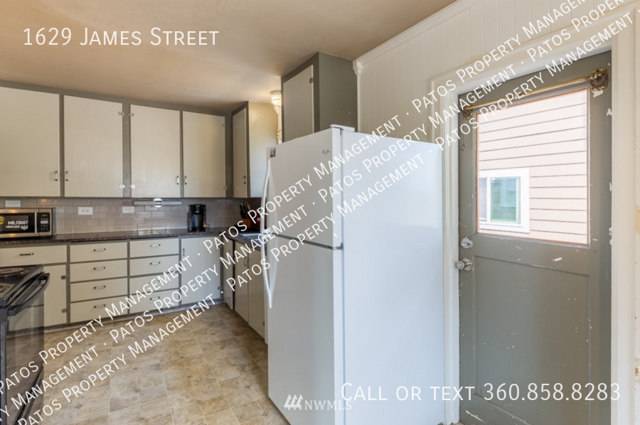 1629 James St - Photo 6 of 14