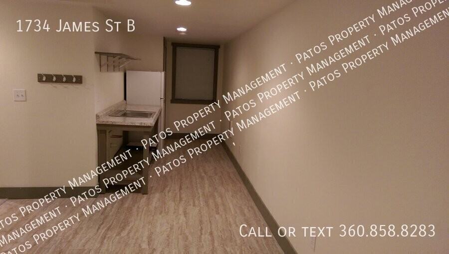1734 James St - Photo 2 of 5
