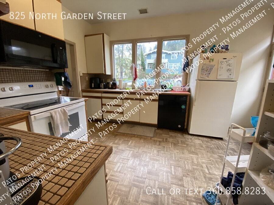 825 N Garden St - Photo 4 of 18