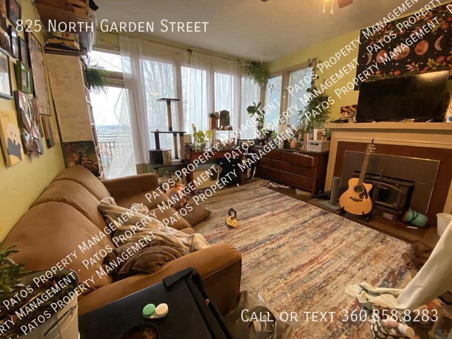825 N Garden St - Photo 7 of 18