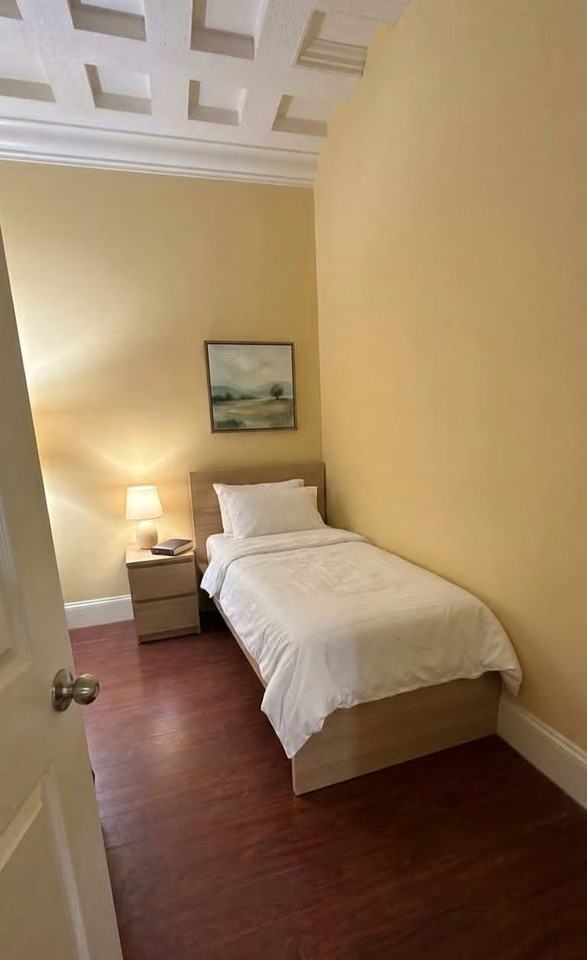 155 East 49th Avenue - Photo 6 of 7