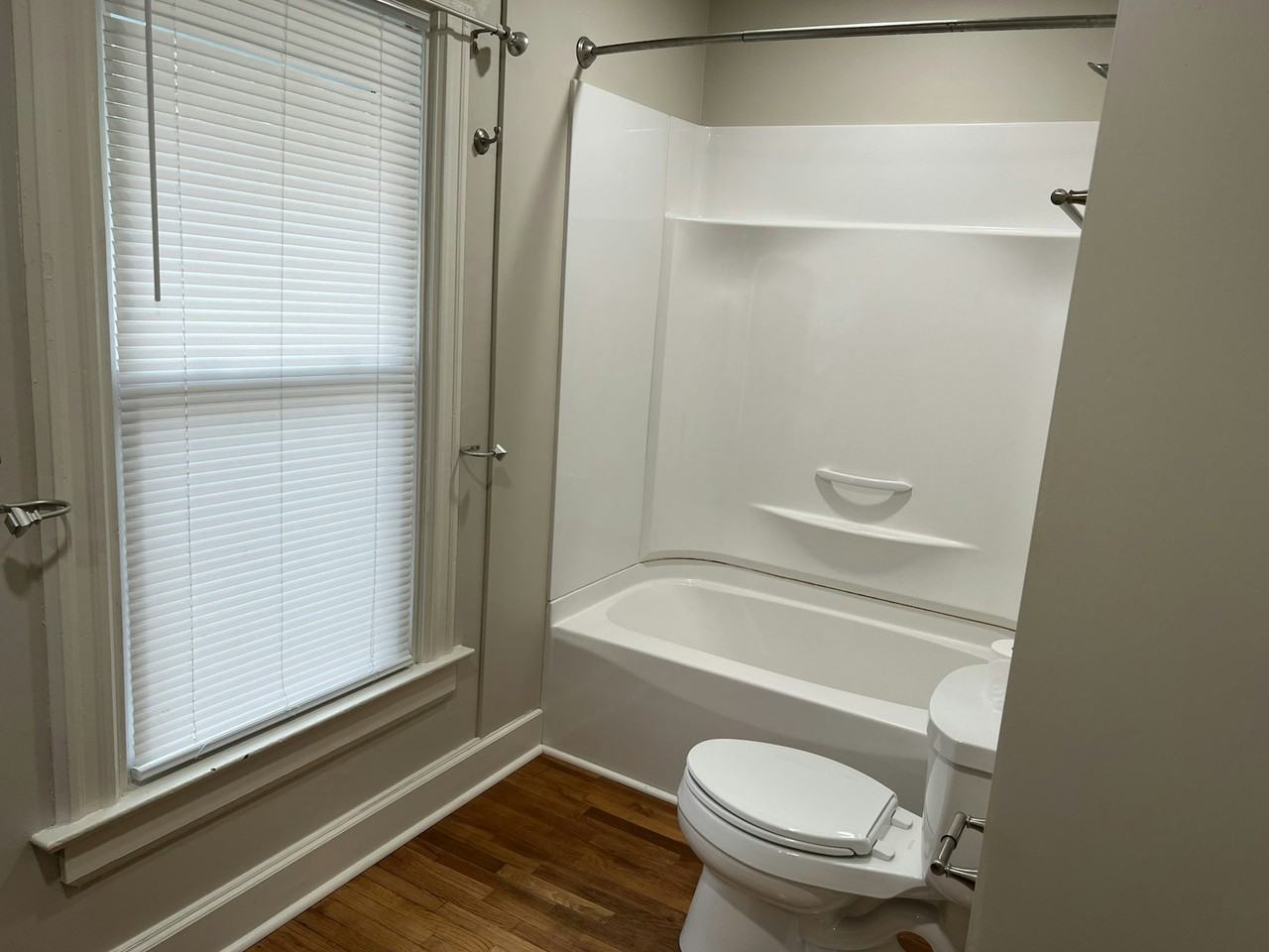 107 North Berrien Street - Photo 3 of 12