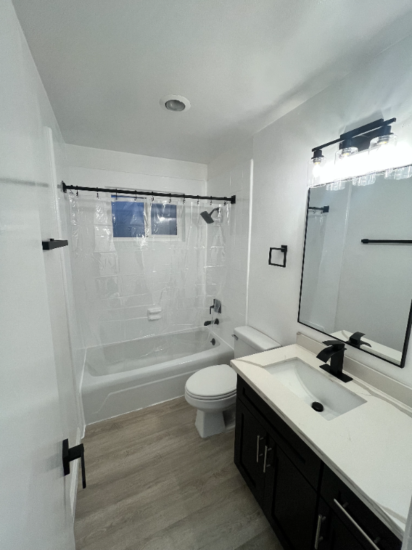 317 E Hazel St #O - Photo 4 of 10
