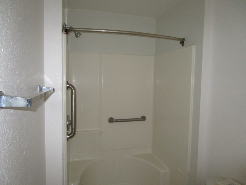 608 Central Ave - Photo 5 of 6