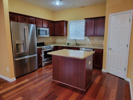 featured image of 1404 Island Pl E