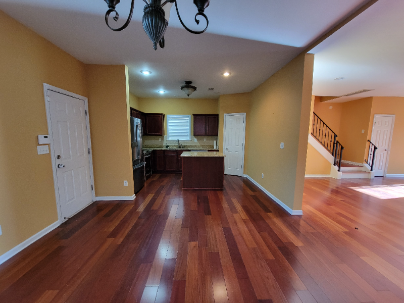 1404 Island Pl E - Photo 3 of 15