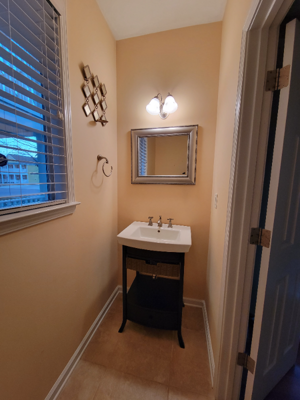 1404 Island Pl E - Photo 6 of 15