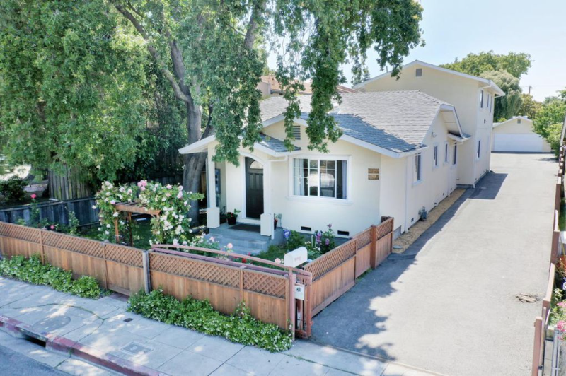 425 Oak Ave #A