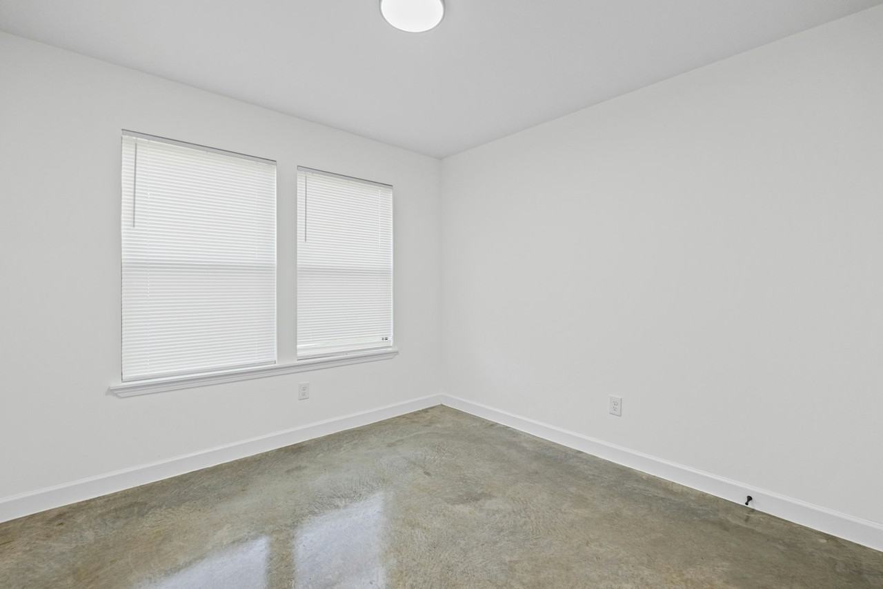 2855 Choctaw Avenue, Unit 2855 - Photo 6 of 8