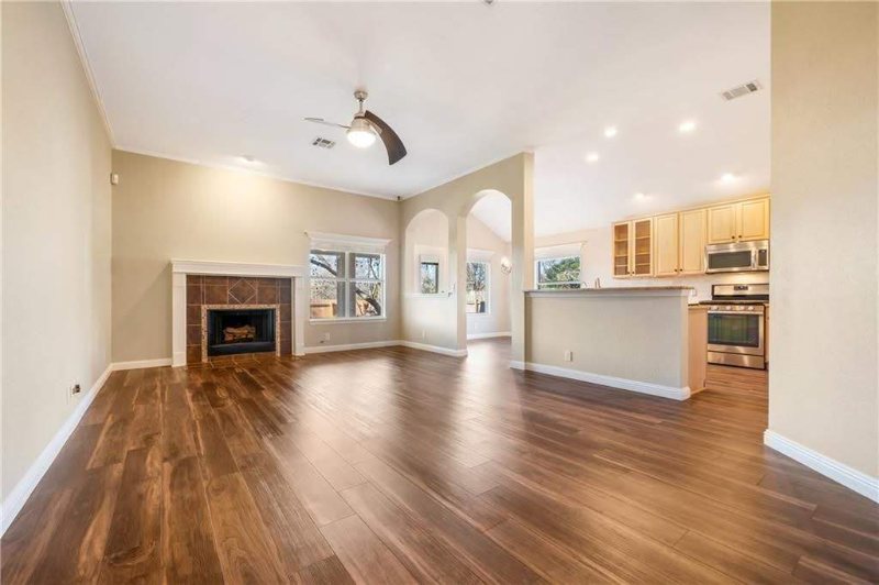 2617 Goldfinch Dr - Photo 5 of 19