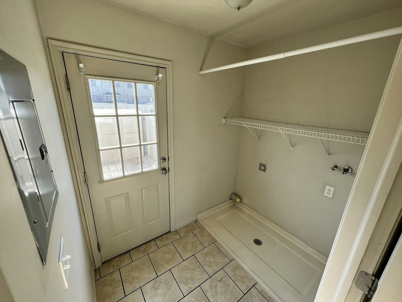1781 West 1000 South - Photo 3 of 24