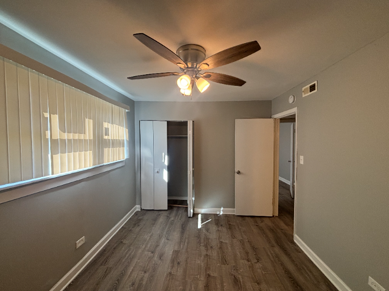 392 Hickory St #2W - Photo 5 of 7