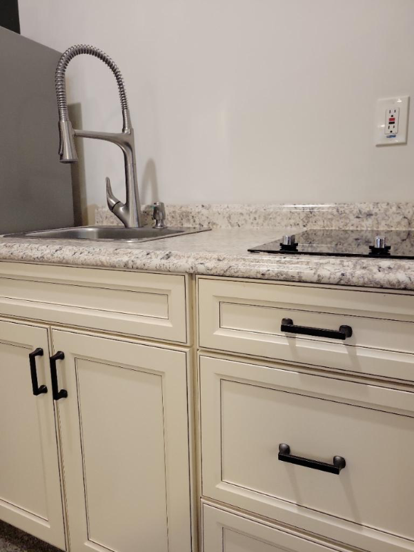 555 Stover Rd - Photo 5 of 13
