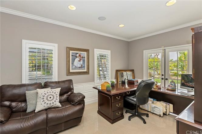 4453 Signature Dr - Photo 4 of 12