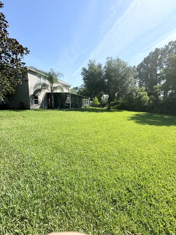 955 Churchhill Ln - Photo 2 of 20