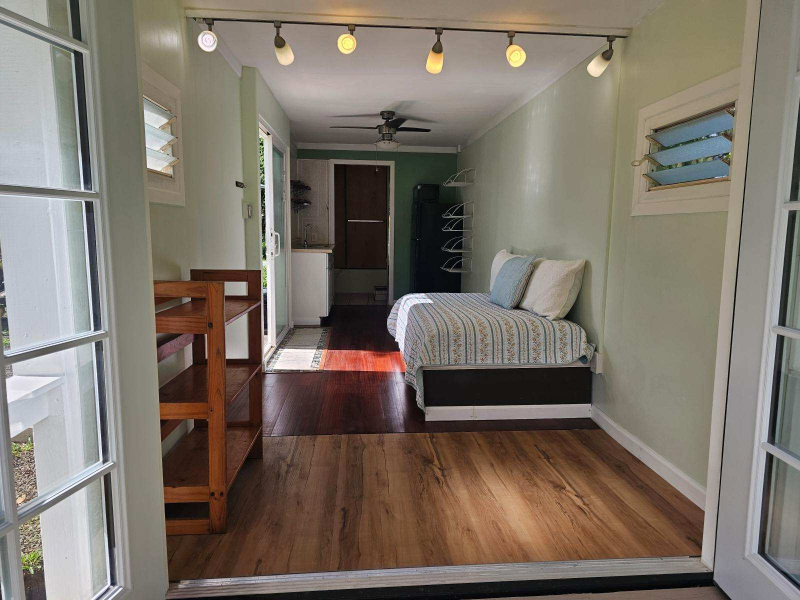 55 - Photo 2 of 12