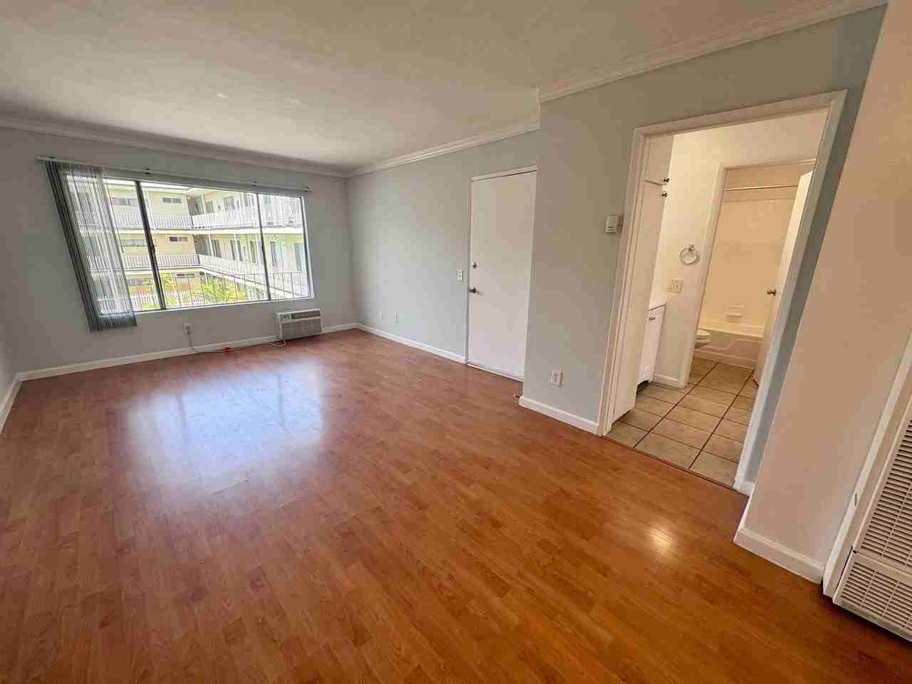 407 Neva Pl - Photo 3 of 12