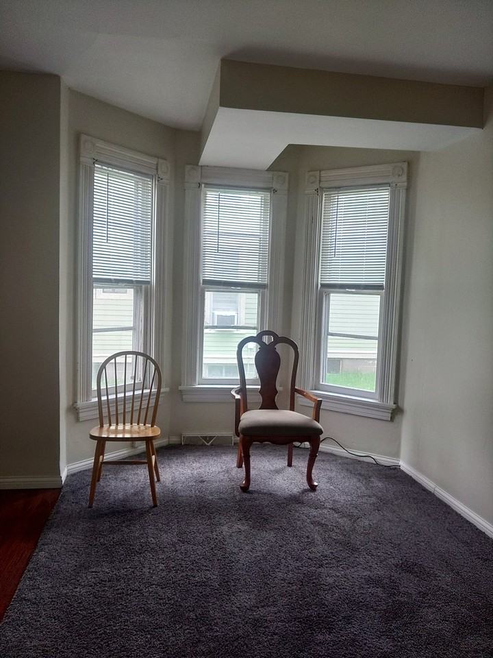 821 22nd St #2 - Photo 2 of 7