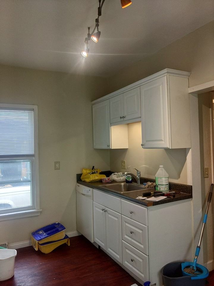 821 22nd St #2 - Photo 5 of 7
