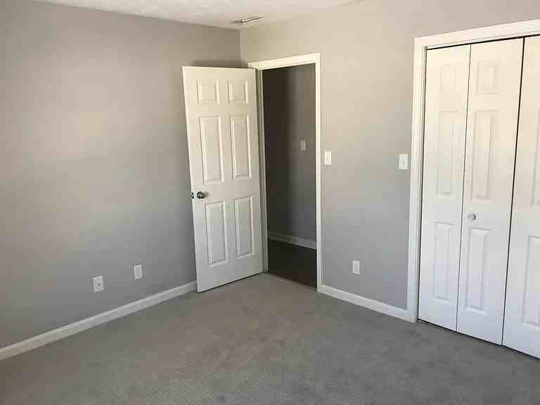 2309 S Zona Ct - Photo 6 of 10